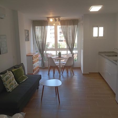 Apartamento Veramar En フエンヒロラ エクステリア 写真